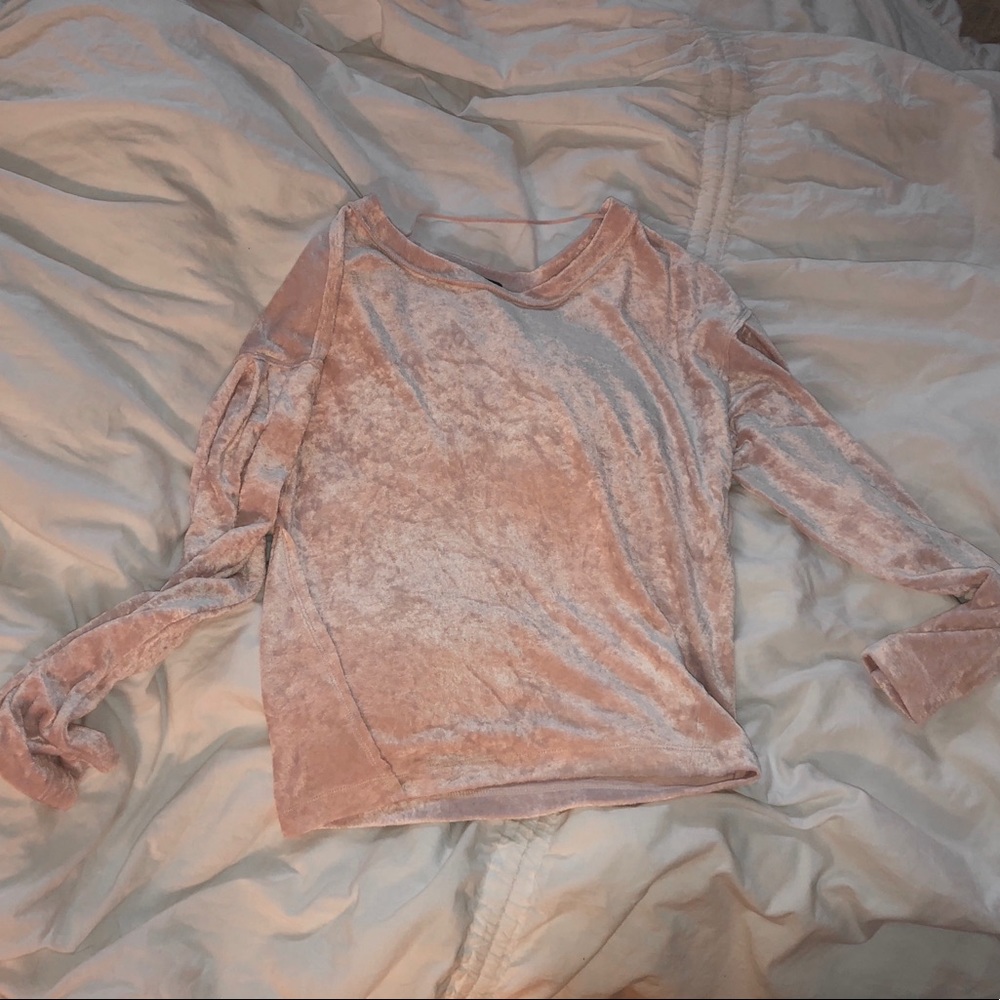 NWT ✧･ﾟ FREE PEOPLE VELVET TOP